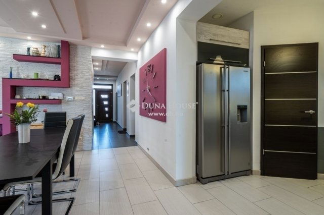 Eladó családi ház, Ballószögön 105 M Ft, 5 szobás