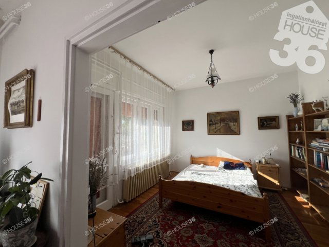 Eladó családi ház, Kecskeméten 83.9 M Ft, 5 szobás