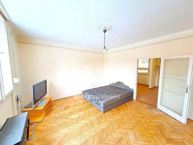 Eladó téglalakás, Kecskeméten 35.9 M Ft, 1 szobás