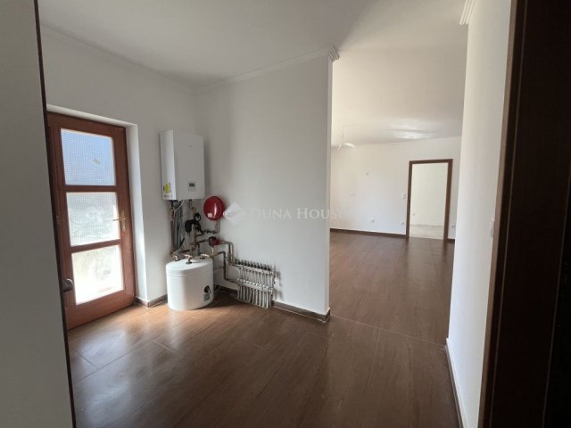 Eladó családi ház, Répcelakon 63 M Ft, 4 szobás