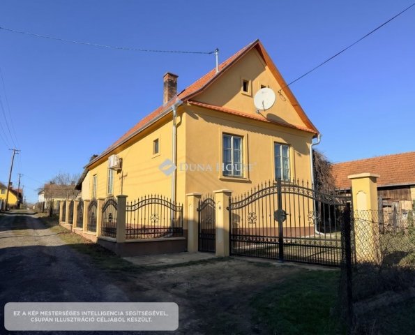 Eladó családi ház, Kondorfán 29.8 M Ft, 1+1 szobás