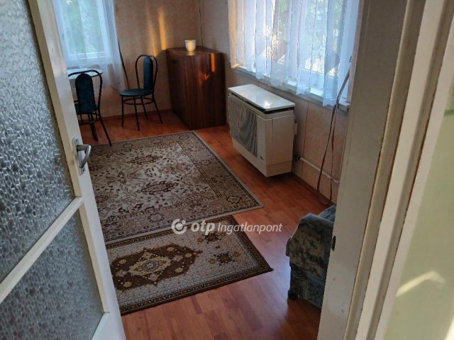 Eladó családi ház, Adácson 35 M Ft, 3 szobás