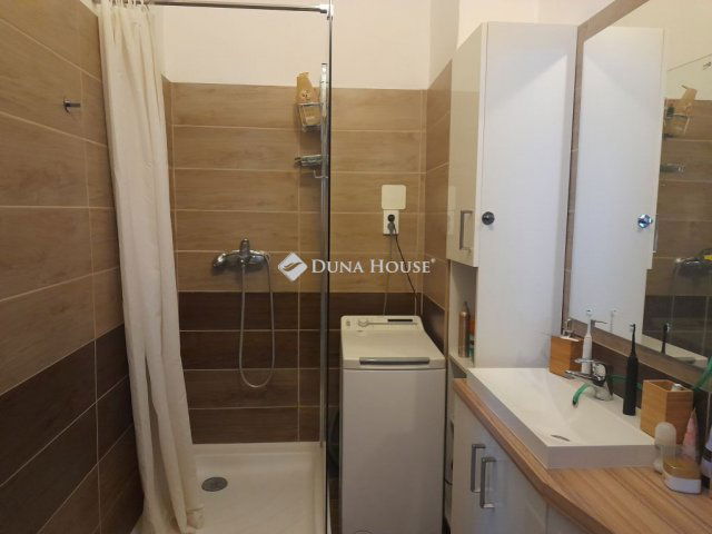 Eladó téglalakás, Budapesten, XII. kerületben, Maros utcában