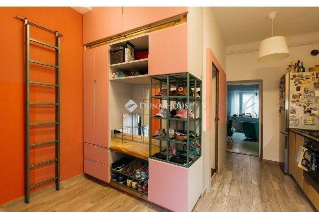 Eladó téglalakás, Budapesten, III. kerületben 99.9 M Ft