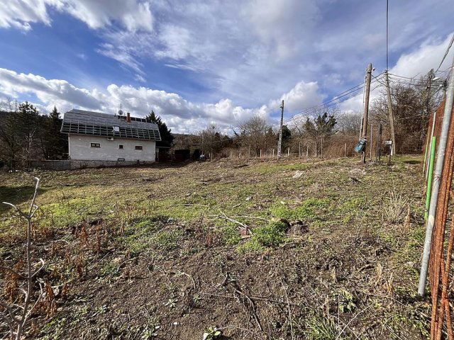 Eladó telek, Budapesten, III. kerületben 89.9 M Ft