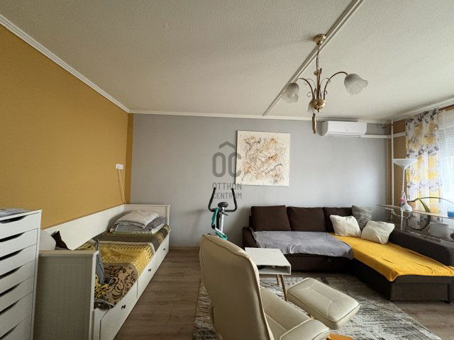 Eladó panellakás, Cegléden 47.9 M Ft, 3 szobás