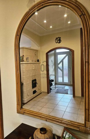 Eladó családi ház, Solymáron 144 M Ft, 3 szobás