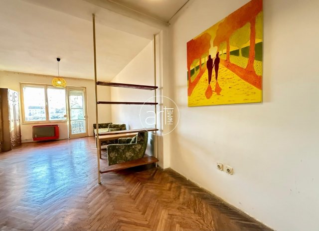 Eladó téglalakás, Szegeden, Mars téren 37.5 M Ft, 1 szobás