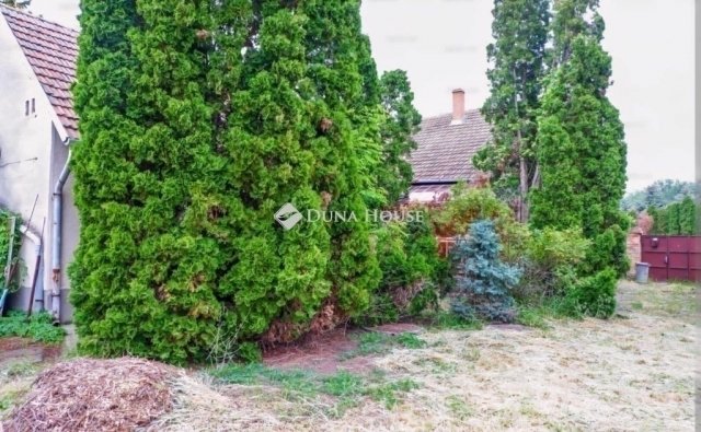 Eladó családi ház, Szegeden 62 M Ft, 5 szobás