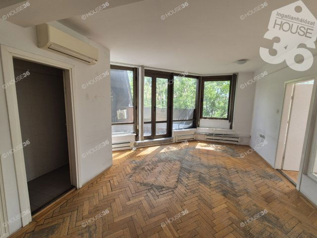 Eladó iroda, Kecskeméten 40 M Ft, 3 szobás / költözzbe.hu