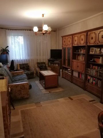 Eladó panellakás, Tatabányán 39 M Ft, 2 szobás