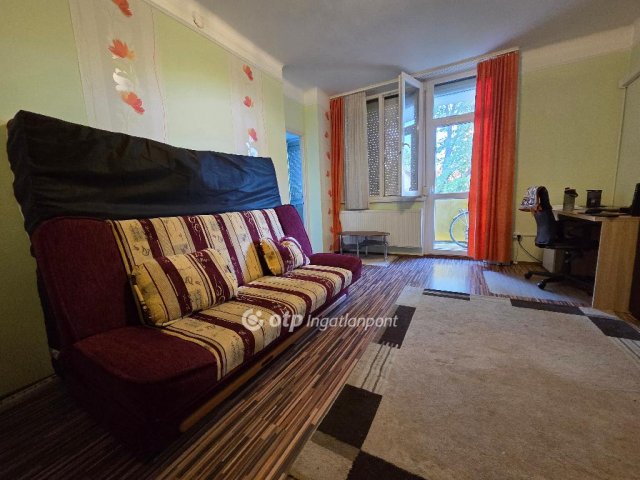 Kiadó téglalakás, albérlet, Debrecenben 200 E Ft / hó, 2 szobás