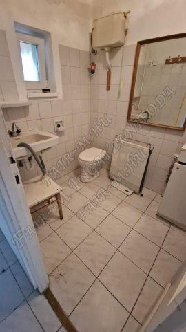 Eladó családi ház, Hódmezővásárhelyen 43.5 M Ft, 2 szobás