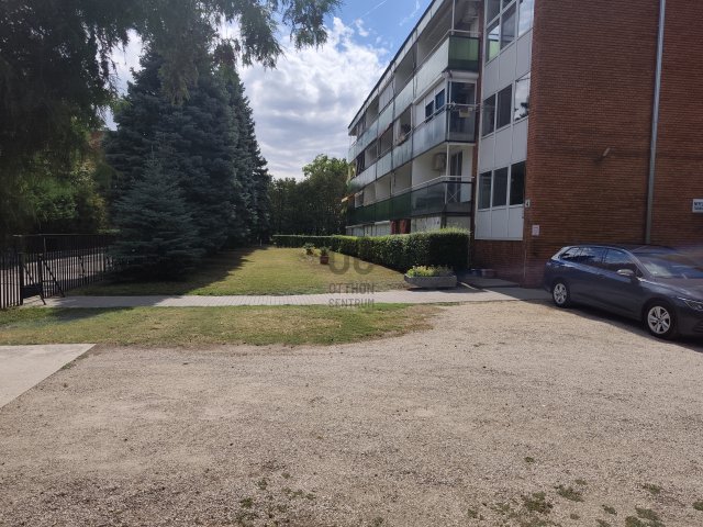 Eladó nyaraló, Balatonlelleén 37.5 M Ft, 1 szobás