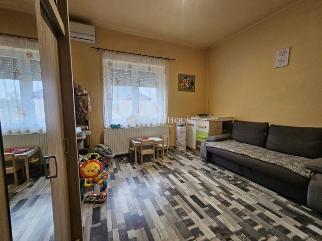 Eladó családi ház, Kistótfalun 39.9 M Ft, 3 szobás