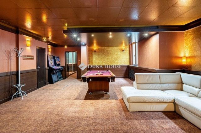 Eladó ipari ingatlan, Budapesten, II. kerületben 84.475 M Ft