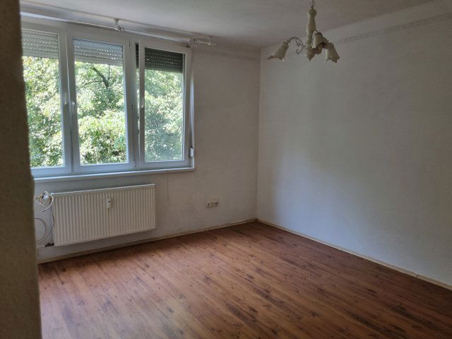 Kiadó téglalakás, albérlet, Tatabányán 175 E Ft / hó