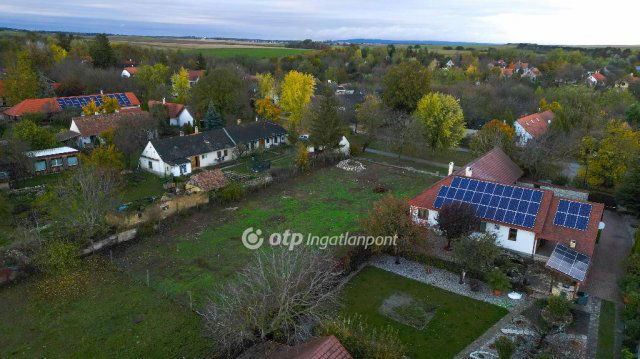 Eladó telek, Bakonykútiban 30 M Ft / költözzbe.hu