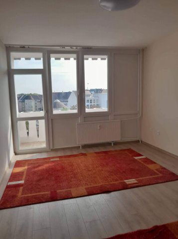 Eladó panellakás, Nyíregyházán 38 M Ft, 1+1 szobás