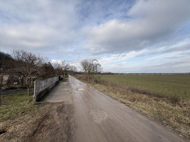 Eladó telek, Adonyban 7.5 M Ft / költözzbe.hu