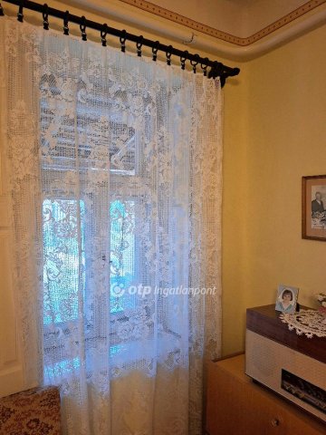 Eladó családi ház, Szabadszálláson 18.4 M Ft, 2 szobás