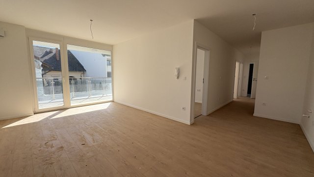 Eladó téglalakás, Debrecenben 106 M Ft, 4 szobás