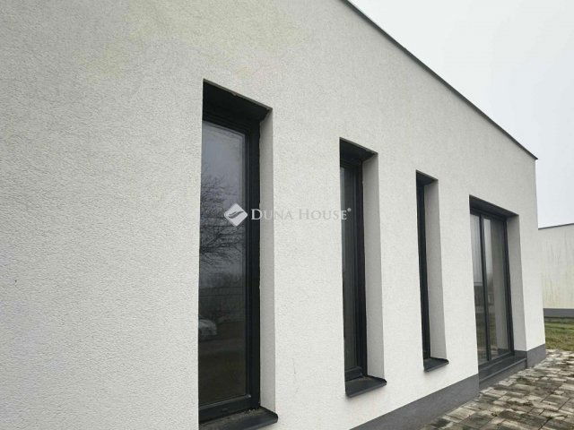 Eladó családi ház, Zalaegerszegen 75 M Ft, 4 szobás