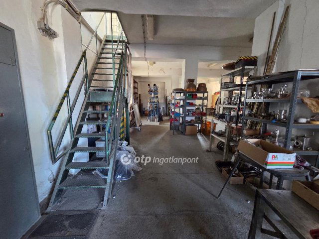 Eladó ipari ingatlan, Halmajon 69.9 M Ft / költözzbe.hu