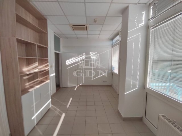 Kiadó iroda, Budapesten, XV. kerületben 92 E Ft / hó, 3 szobás