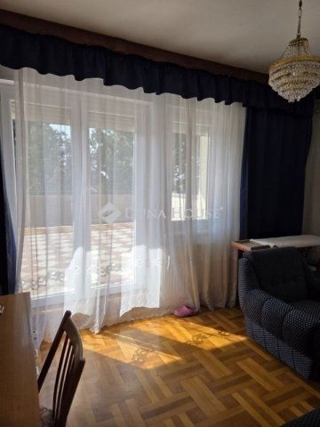 Eladó téglalakás, Pécsett 89 M Ft, 4 szobás