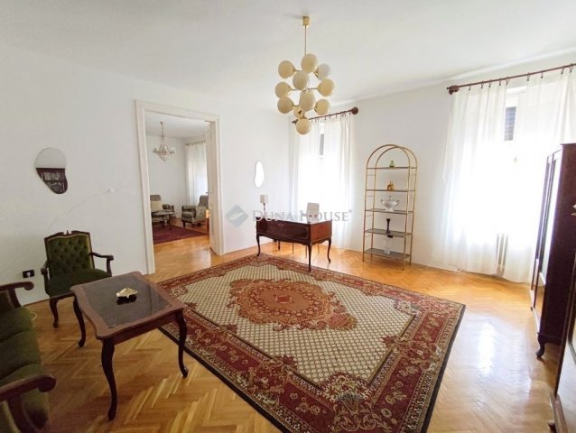 Eladó téglalakás, Pécsett 89.5 M Ft, 3 szobás