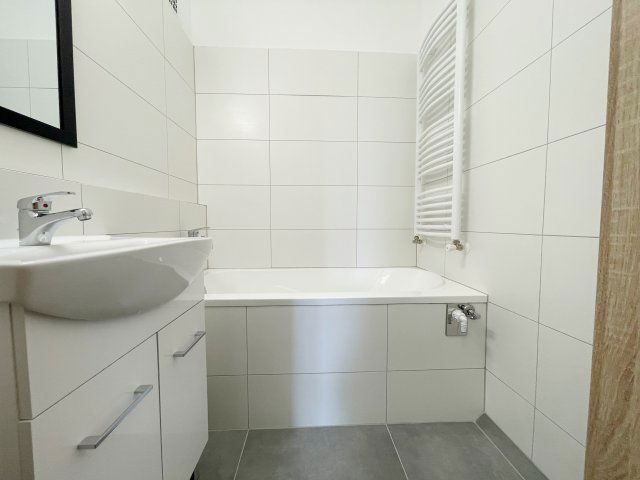 Eladó panellakás, Budapesten, XV. kerületben 85 M Ft, 3 szobás