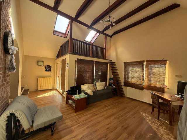 Eladó családi ház, Pomázon 98.9 M Ft, 5 szobás