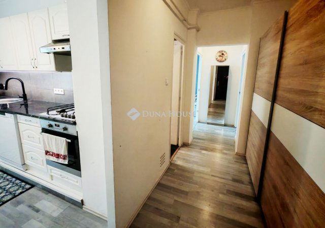 Eladó téglalakás, Nagyatádon 27 M Ft, 2 szobás