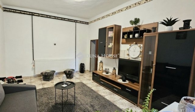 Eladó családi ház, Baksán 51.99 M Ft, 4 szobás