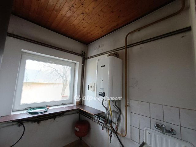 Eladó ipari ingatlan, Herceghalomon 80 M Ft / költözzbe.hu