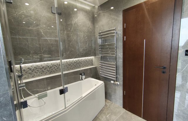 Eladó téglalakás, Győrött 275 M Ft, 4 szobás