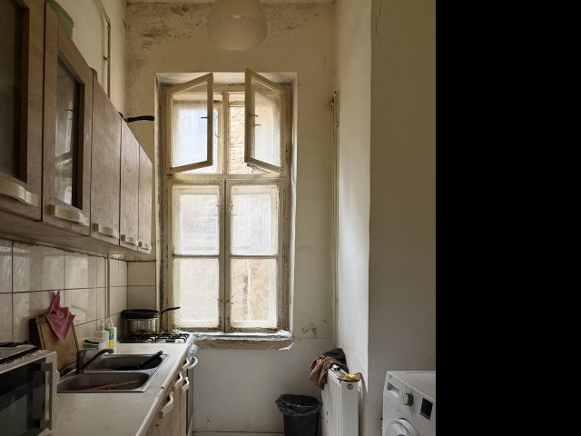 Eladó téglalakás, Budapesten, VIII. kerületben, Auróra utcában