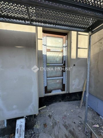 Eladó ikerház, Vecsésen 124.99 M Ft, 4 szobás