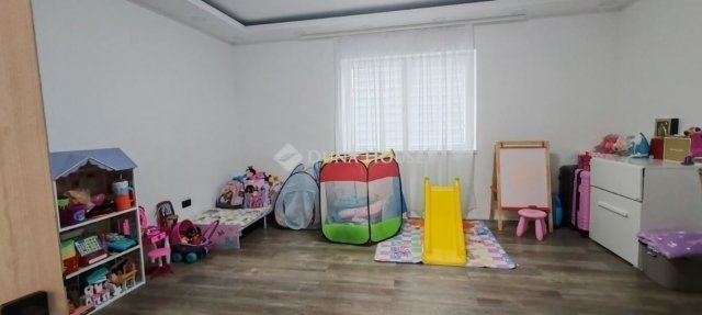 Eladó családi ház, Üllőn 105 M Ft, 4 szobás