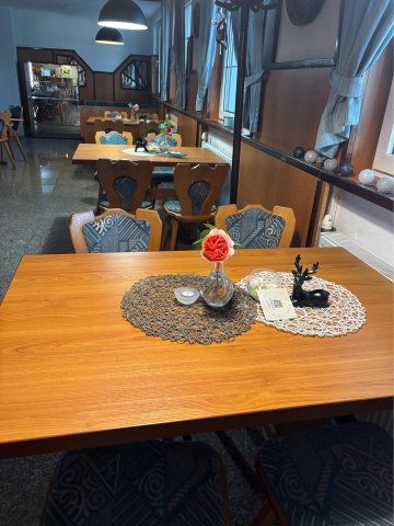 Eladó családi ház, Mocsán 460 M Ft, 24+2 szobás