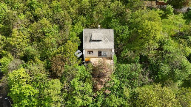Eladó családi ház, Pécsett 84.9 M Ft, 5 szobás