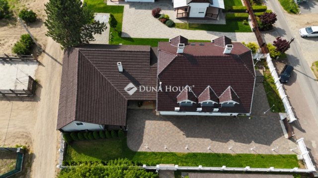 Eladó családi ház, Hévízgyörkön 94.8 M Ft, 8 szobás