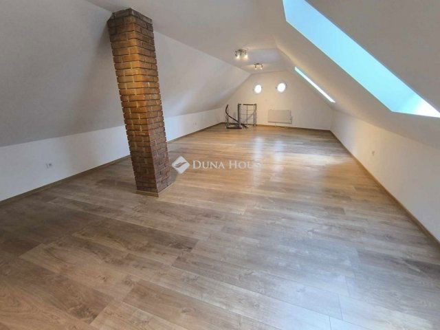 Eladó családi ház, Kecskeméten 64.99 M Ft, 3 szobás