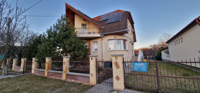 Eladó családi ház, Nyíregyházán 145 M Ft, 7 szobás