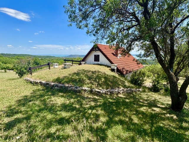 Eladó nyaraló, Vászolyon 155 M Ft, 2 szobás