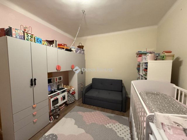 Eladó családi ház, Nyergesújfaluban, Kossuth Lajos utcában