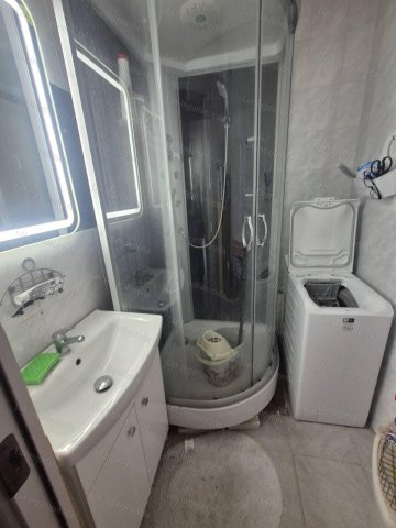 Eladó panellakás, Oroszlányban 32.99 M Ft, 3 szobás