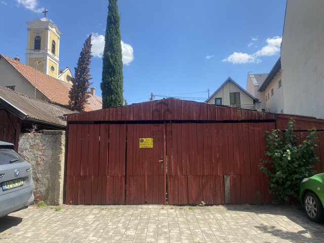 Eladó családi ház, Dunakeszin 84.99 M Ft, 3 szobás