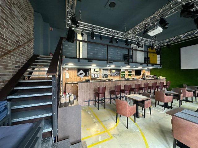 Eladó üzlethelyiség, Pakson 149.9 M Ft / költözzbe.hu